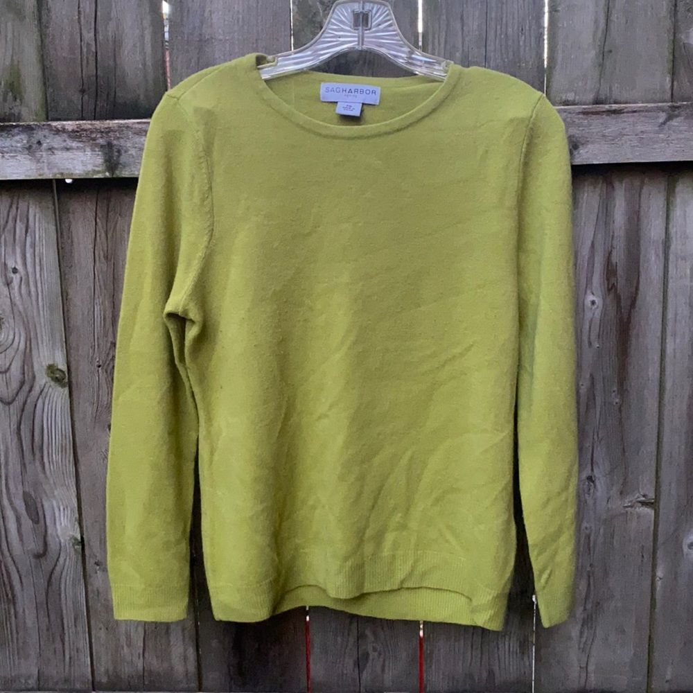 Sag Harbor Petite Green Sweater sz. Petite medium